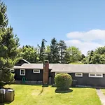 4 Bedroom Stunning In Semesterbostad