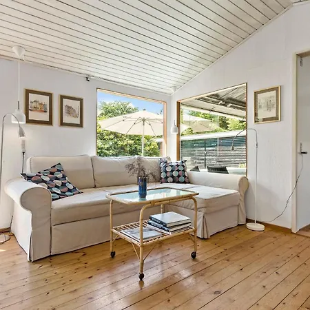 4 Bedroom Stunning In Gilleleje