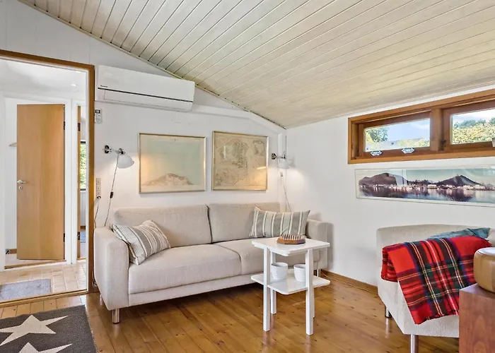 4 Bedroom Stunning In Holiday home