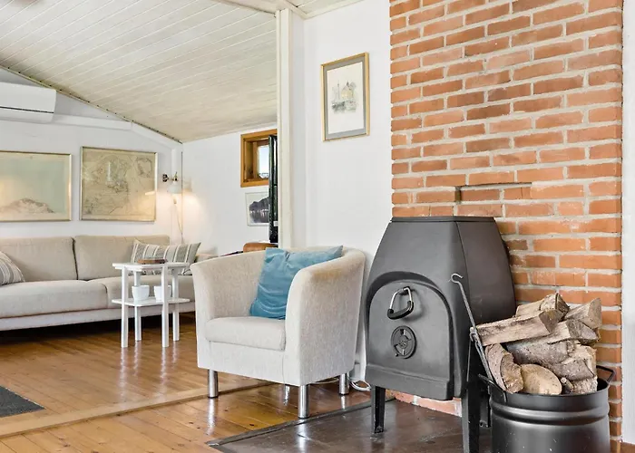 Vakantiehuis 4 Bedroom Stunning In *