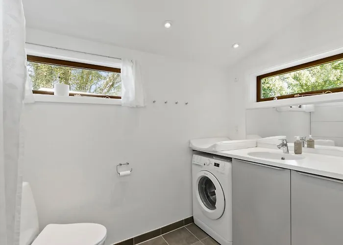4 Bedroom Stunning In *